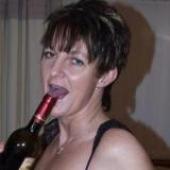 Corina, 63 jaar uit Middelburg